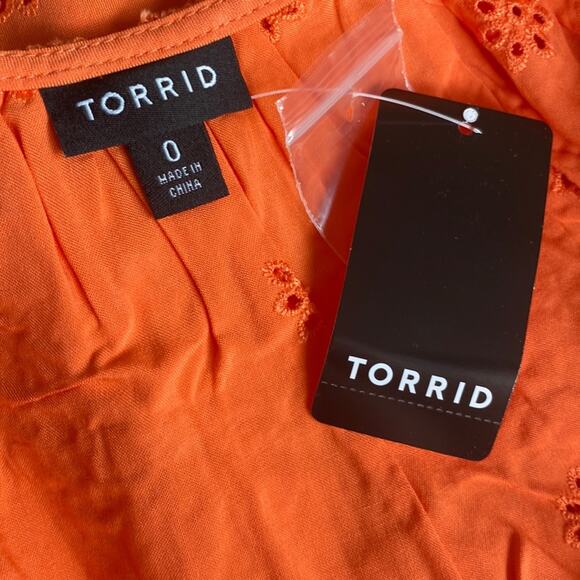 Torrid Nasturtium Eyelet Ruffle Tie Front Tank Top - Picture 5 of 9